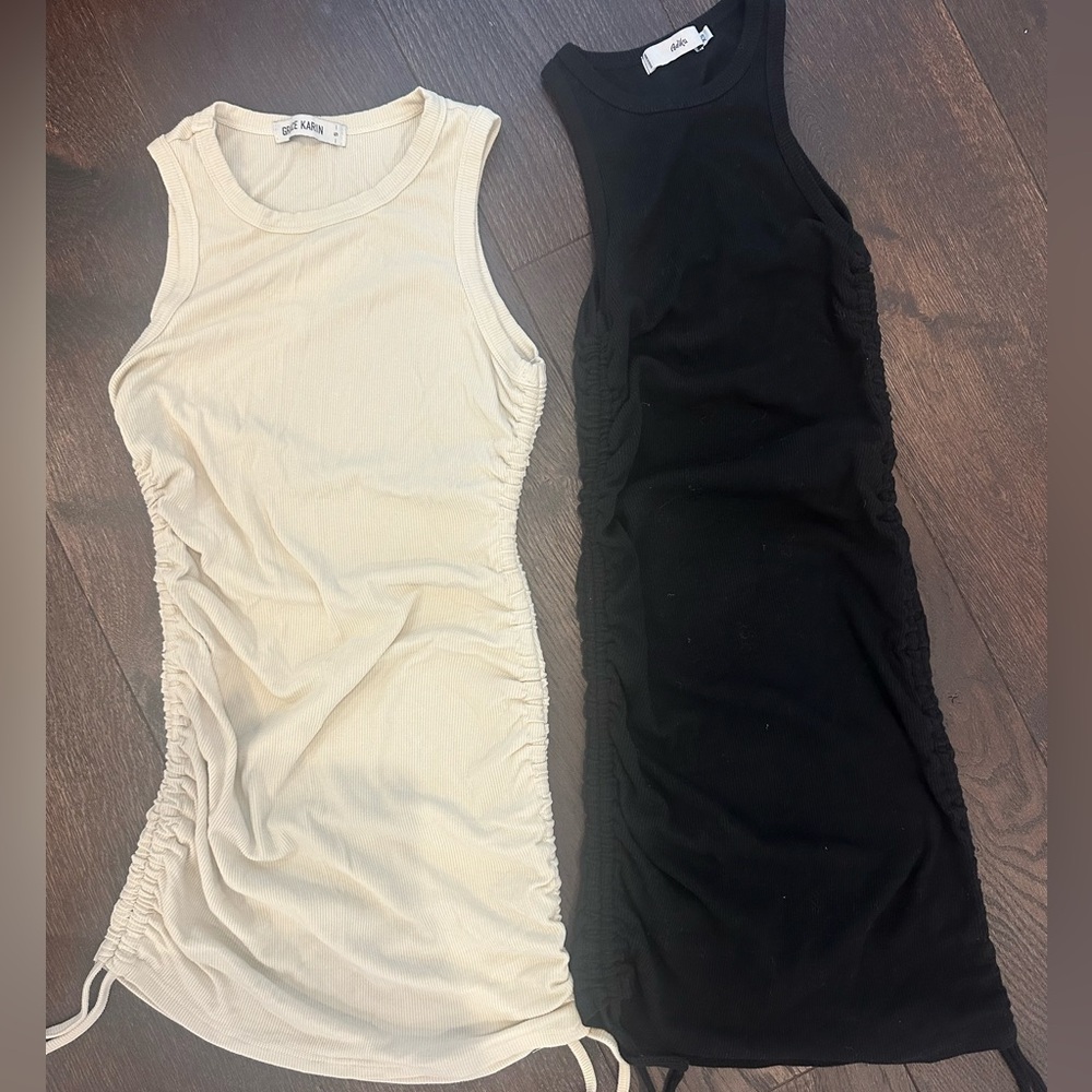 Ruched Sleeveless Dresses in Cream and Black